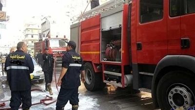 تفحم 7 مركبات في حريق بجراچ سيارات بالخانكة