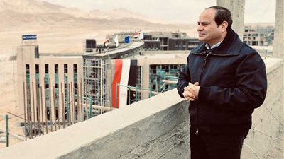 بالصور.. جولات الرئيس السيسي التفقدية في 