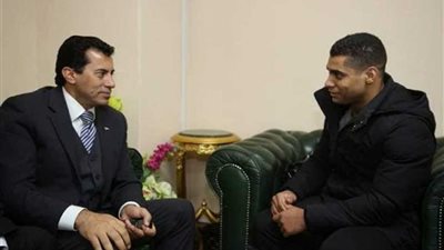بالصور.. تفاصيل جلسة وزير الرياضة ومحمد إيهاب وسارة سمير