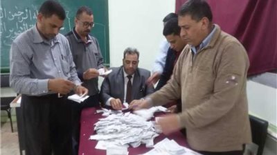 بدء الفرز وتوقعات بالإعادة في انتخابات تكميلية زفتي