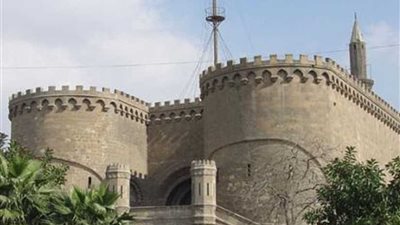 إخماد حريق بسور قلعة صلاح الدين