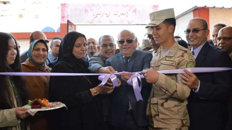 إزاحة الستار عن مدارس