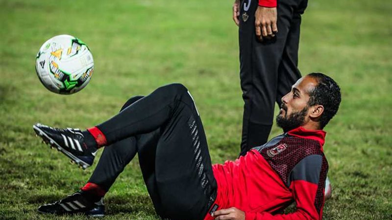 نجم الإهلي يواصل