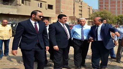 محافظ القليوبية خلال جولته المفاجئة بطوخ: خدمة 