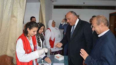 شكري يشارك في 