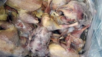 ضبط 75 كيلو دجاج فاسد تم توريده لمستشفى نبروه المركزي