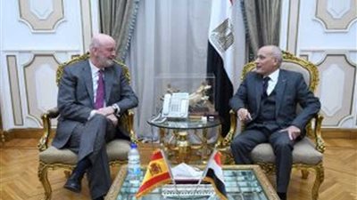 وزير الدولة للإنتاج الحربي يبحث مع سفير إسبانيا سبل تعزيز التعاون المشترك