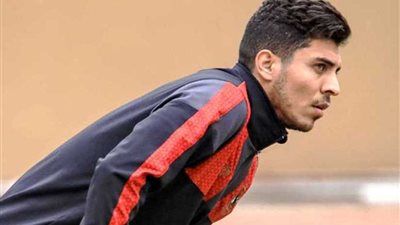 محمد شريف: الأهلي يسير بخطوات ثابتة في الدوري