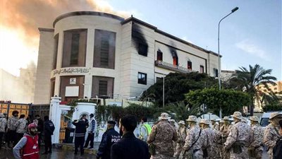 ارتفاع ضحايا الهجوم الانتحاري على مقر الخارجية الليبية إلى 4 قتلى و12 جريحا