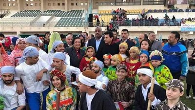 وزير الشباب والرياضة يتفقد مركز 