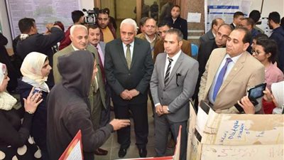 تكريم الطلاب الفائزين بمعرض العلوم والتكنولوجيا 