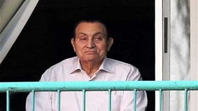 غدا.. شهادة مبارك بمحاكمة مرسي وآخرين باقتحام السجون