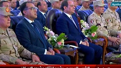 موجز الرابعة .. الرئيس السيسي يشهد افتتاح مشروع 