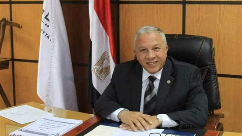 ميناء دمياط يتعاقد