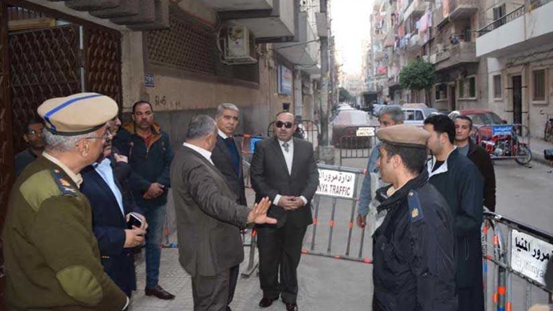 محافظ المنيا ومدير