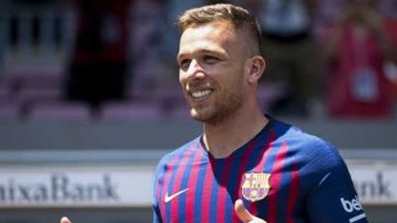 موندو تسلط الضوء