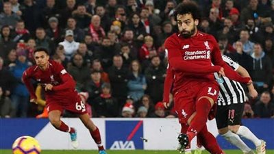 «صلاح» يُضيف هدف ليفربول الثاني أمام نيوكاسل ويعتلي قمة الهدافين