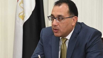 رئيس الوزراء يتابع ملفات المجمعات والأراضى الصناعية وخطة النهوض بصناعة وسائل النقل والمركبات