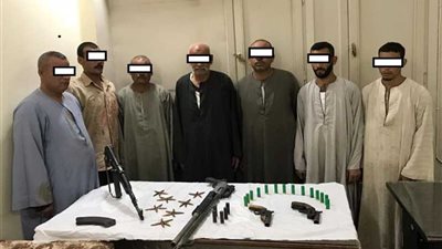 إحباط مشاجرة بين عائلتين بديروط وضبط ٧ أشخاص بحوزتهم أسلحة نارية