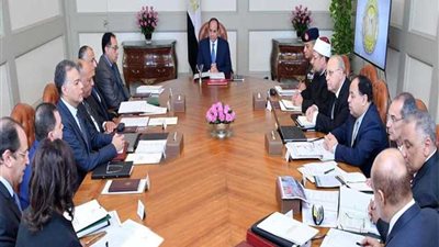 المتحدث الرئاسي: الرئيس وجه بتطوير منظومة النقل والتصدي للاعتداء على أملاك الدولة