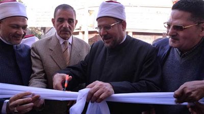 وزير الأوقاف ومحافظ أسيوط يفتتحان مسجد بدر بحي غرب بعد تجديده وتطويره.. صور