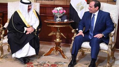 الرئيس السيسي يدعو العاهل البحريني لحضور افتتاح مسجد 