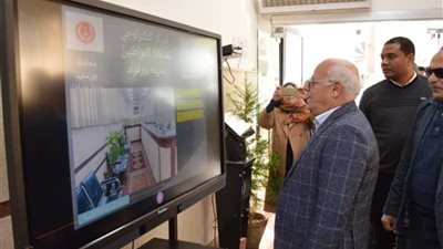 محافظ بورسعيد يشدد على تقديم خدمة متميزة للمواطنين