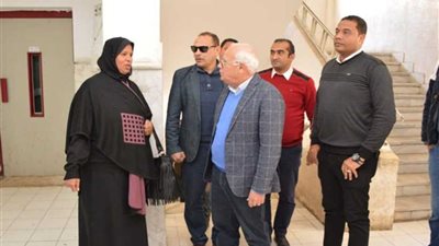 محافظ بورسعيد يتابع أعمال تطوير مستشفى بورفؤاد