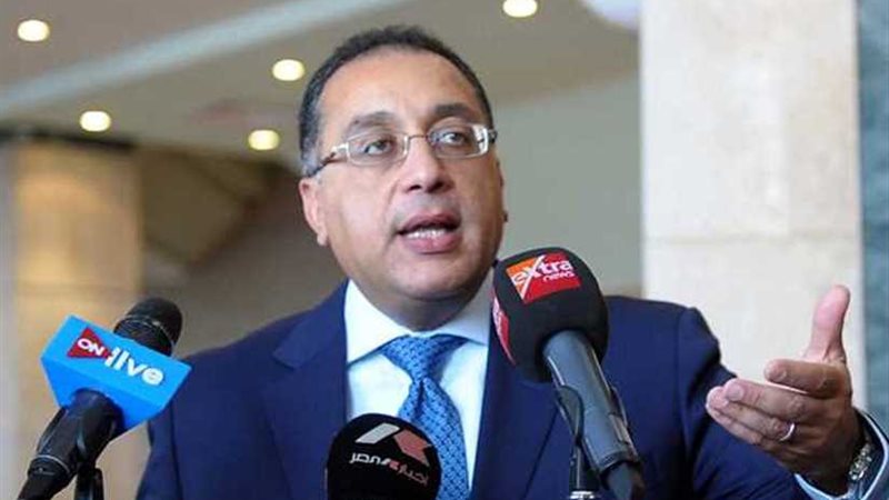 رئيس الوزراء يبحث