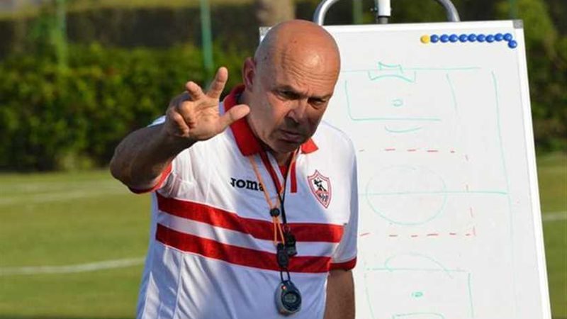 ثلاثي الزمالك ينتظم