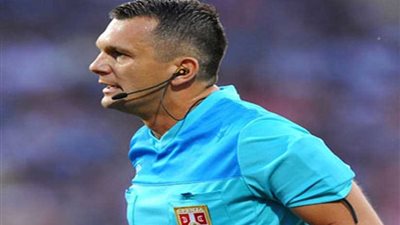 طاقم حكام صربي لمباراة الأهلي وبيراميدز