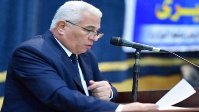 مدير تعليم البحيرة يتابع سير امتحانات نصف العام