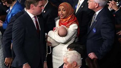 حجاب في الكونغرس.. صور المشهد التاريخي