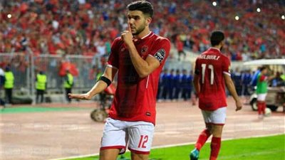 «أزارو» يُسجل هدف تقدم الأهلي على بيراميدز