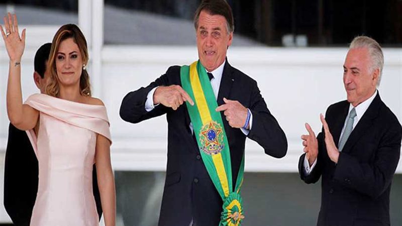 بعد تنصيبه رئيسا