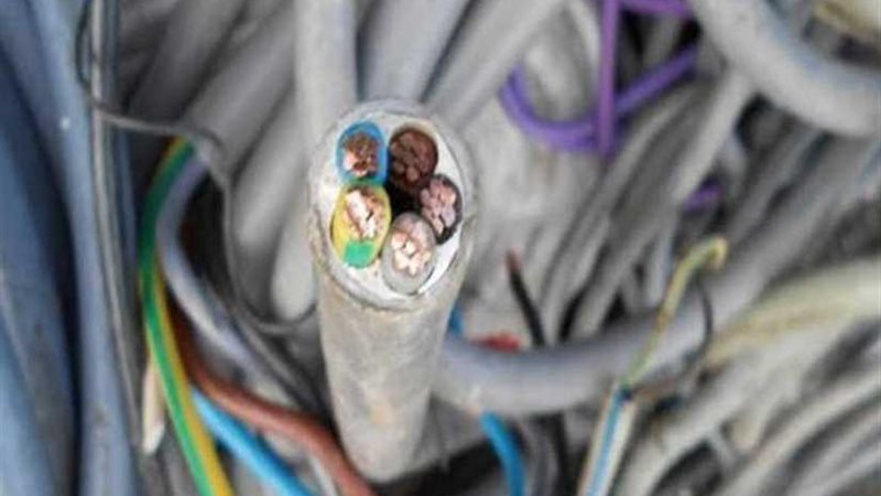 ضبط 10 أطنان أسلاك