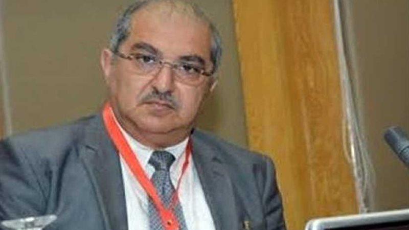 جامعة أسيوط: حصول