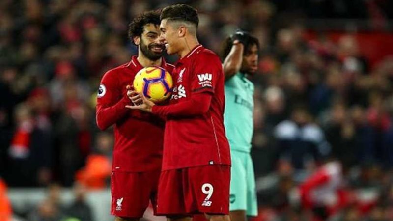 «صلاح» يقود تشكيل