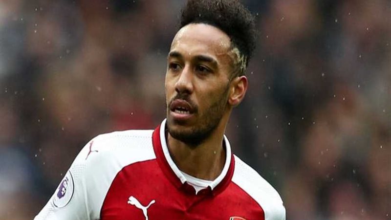 «أوباميانج» يتصدر