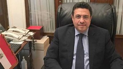 سفير مصر بالكويت ينقل تهنئة الرئيس لأبناء الجالية الأقباط بعيد الميلاد