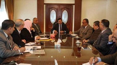 وزير الشباب والرياضة يبحث التعاون مع وزارة الطيران المدني