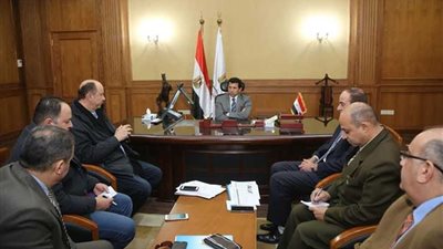 وزير الشباب يلتقي رئيس اتحاد التايكوندو