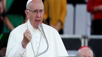 بابا الفاتيكان يدعو لاستئناف الحوار بين الإسرائيليين والفلسطينيين