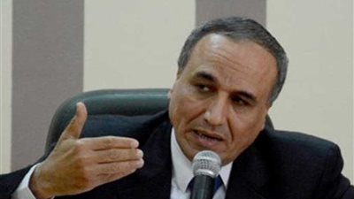 رئيس الزمالك يرحب بنقيب الصحفيين بالزمالك.. ويؤكد: وصلنا لحلول جيدة في العضويات الاستثنائية