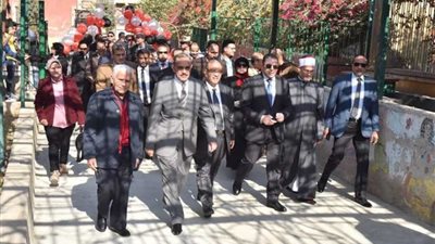 محافظ أسيوط يزور ملجأ 