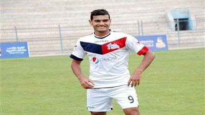 الصفقة الثالثة .. النجوم يستعيد «غباشي» المحترف في جبل طارق