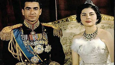 التضحية بالحب على مذبح العرش