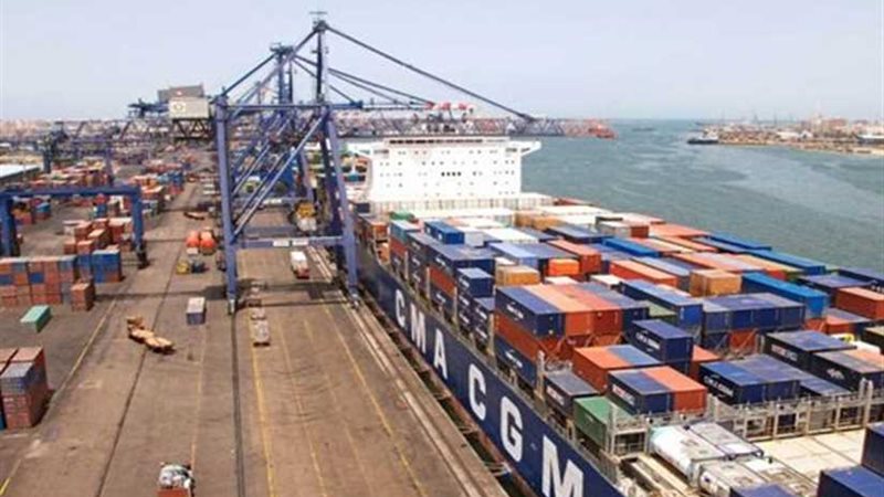 تداول 19 سفينة في