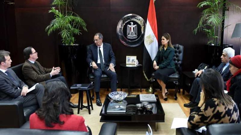 وزيرا الاستثمار والاتصالات