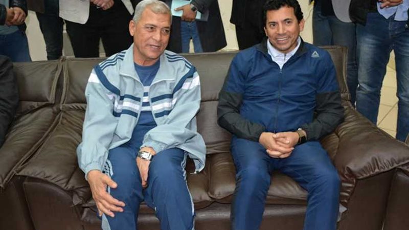 وزير الشباب والرياضة